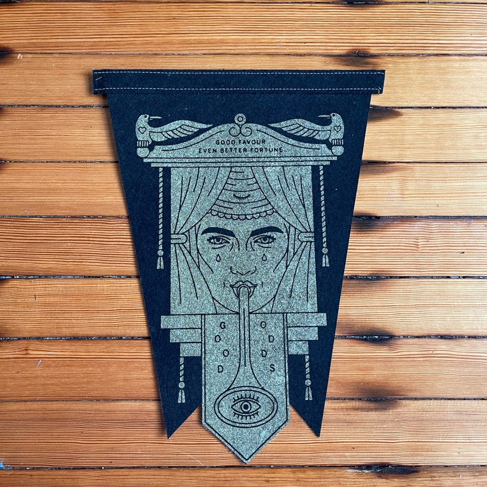 Beeteeth Black and Gold Pennant